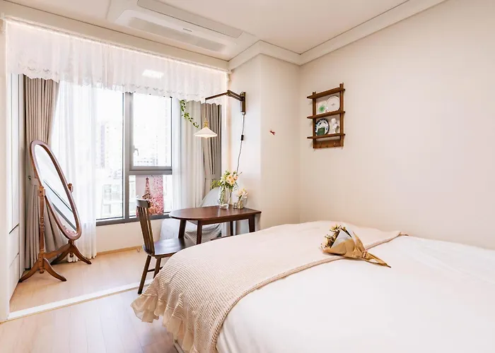 Апартаменты Centralviewsuite Residence, Myeong-dong Сеул